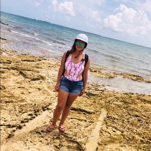 Meet your Posher, Melisa